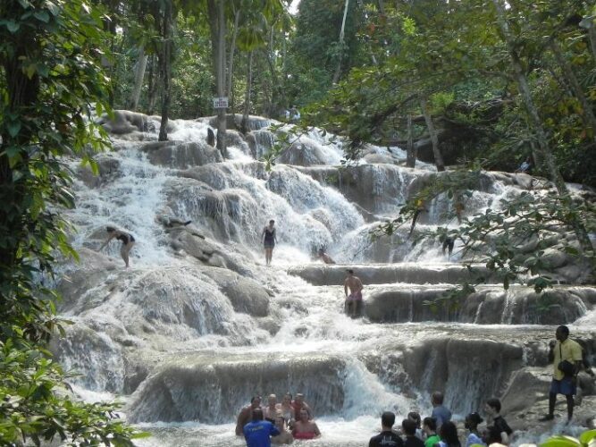 Dunn’s River Falls & Park entrance